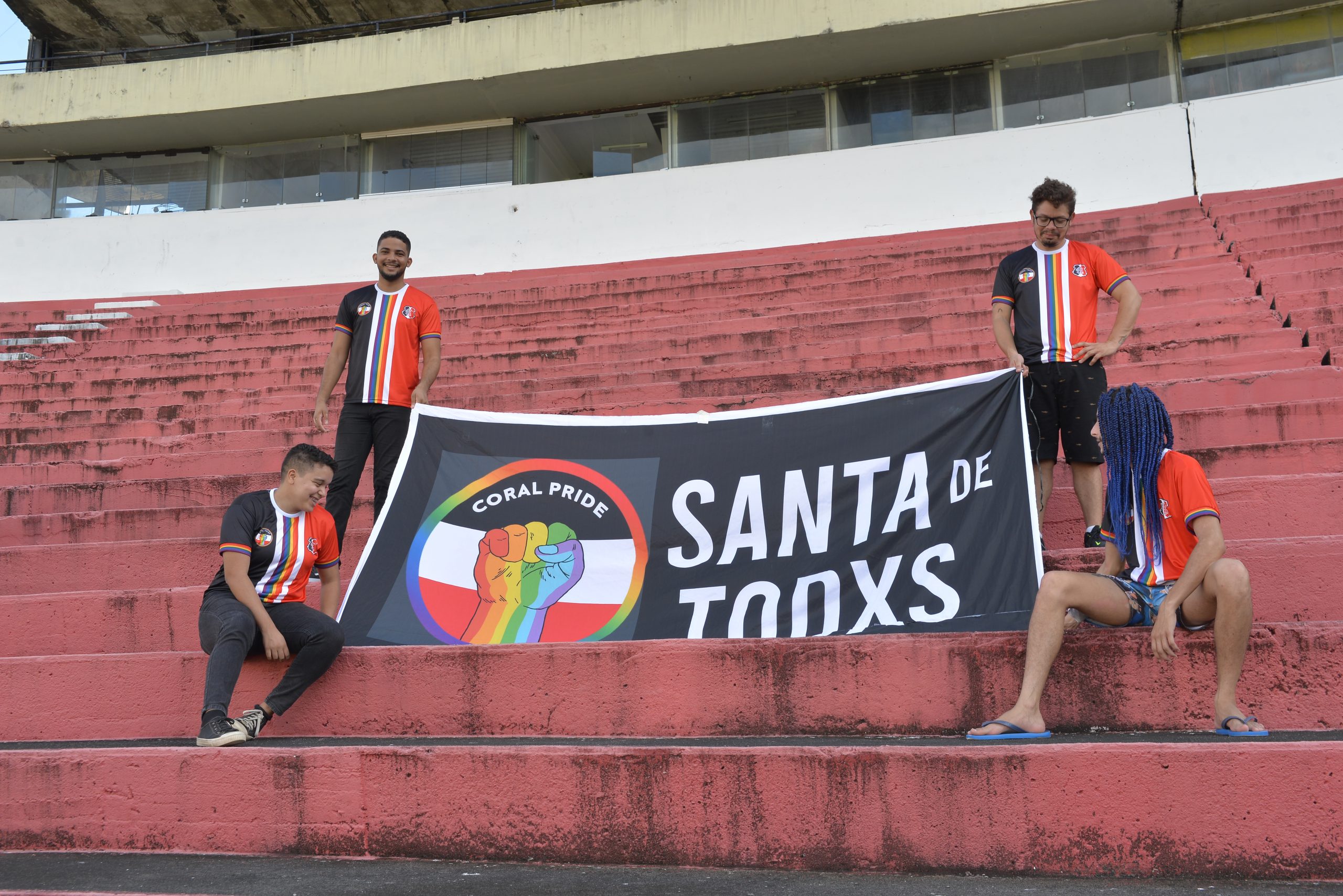 torcida coral pride