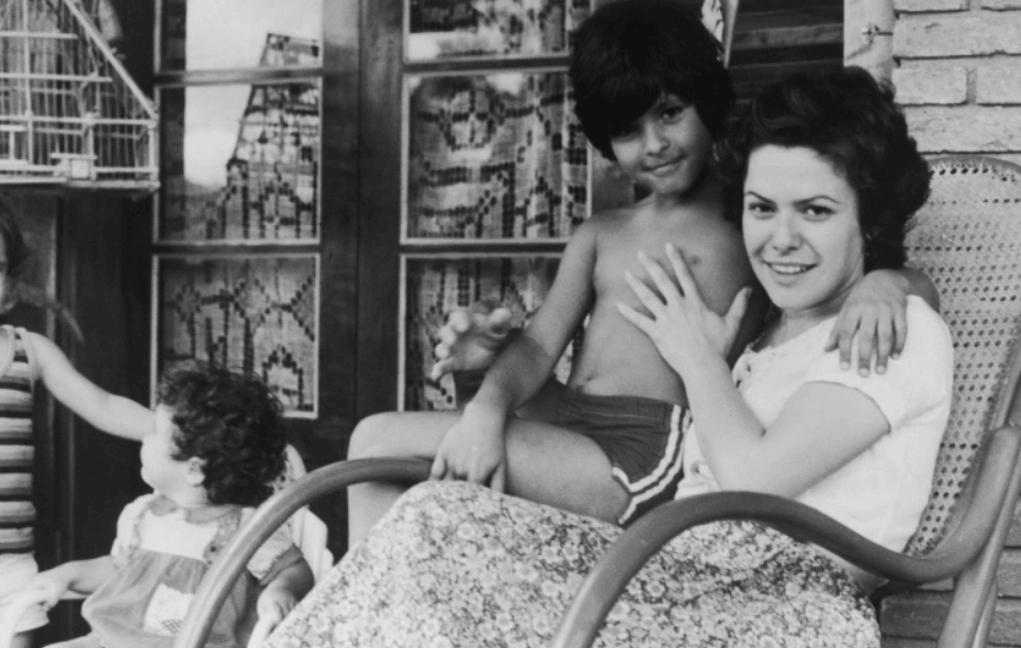 elis regina querelas do brasil