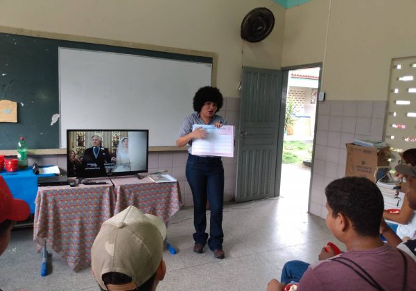 professora Roberta Brito Lima